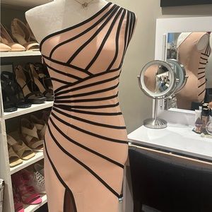 Bella Barnett Bodycon dress size S (0-2)